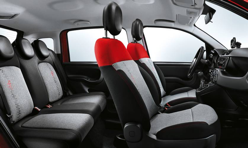 Fiat Panda 319 2019 intérieur