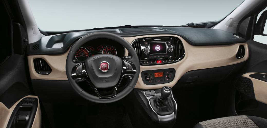 Fiat Doblo 263 facelift 2015 wnętrze