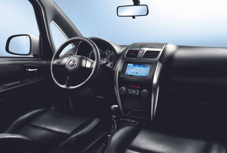 Interno di una Fiat Sedici Facelift 2010