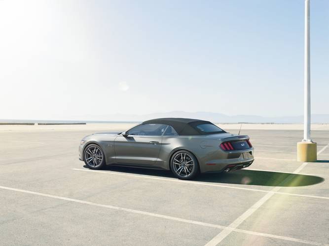 Ford Mustang S550 2014 descapotable