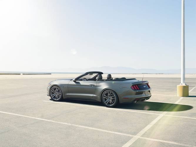 Ford Mustang S550 2014 cabriolet
