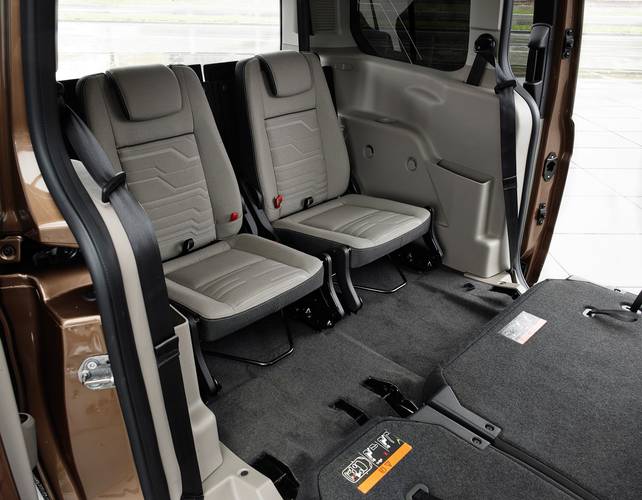 Ford Tourneo Connect Grand 2013 rear seats