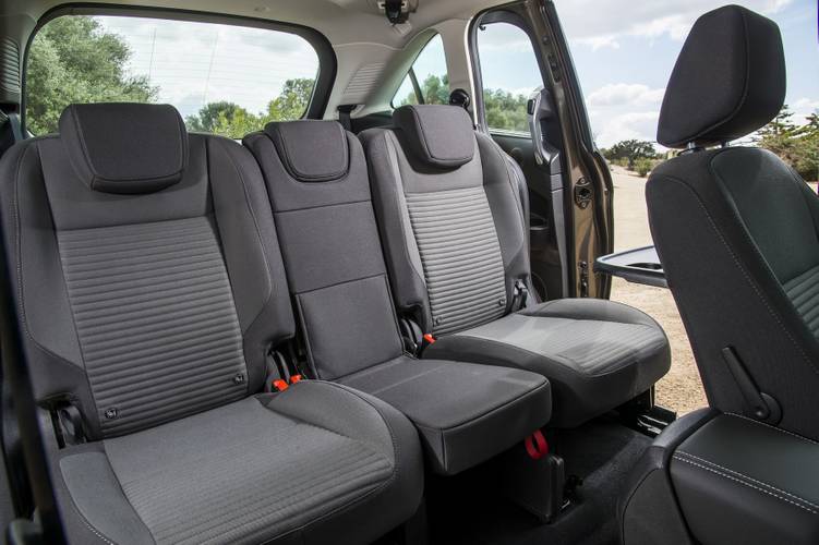 Ford Grand C-Max facelift 2015 zadní sedadla