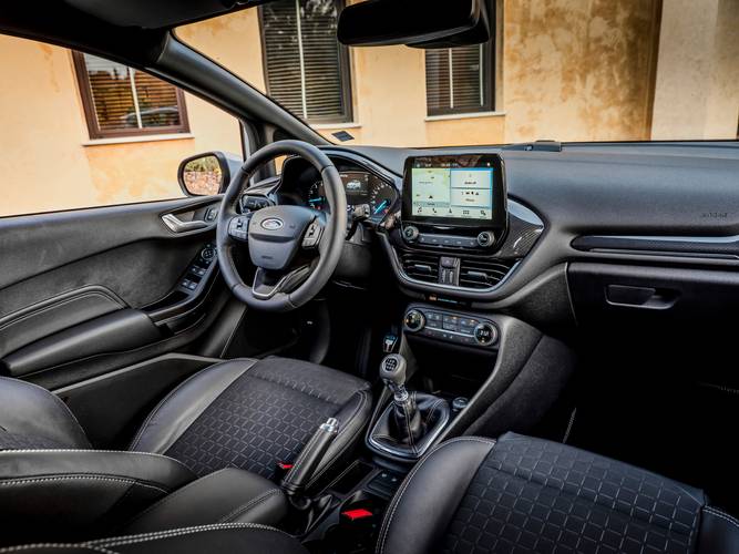 Ford Fiesta 2017 interior