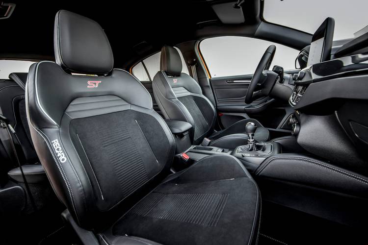 Ford Focus ST C519 2019  asientos delanteros