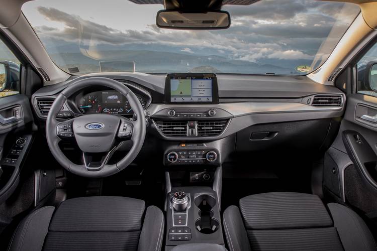 Interno di una Ford Focus C519 2018