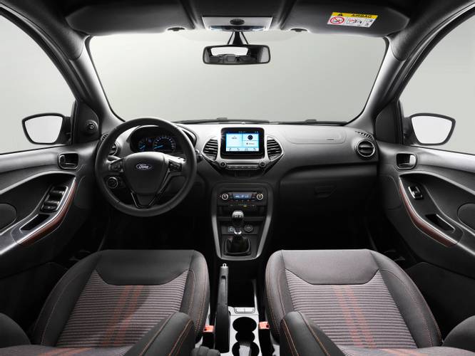 Interno di una Ford Kia+ facelift 2018