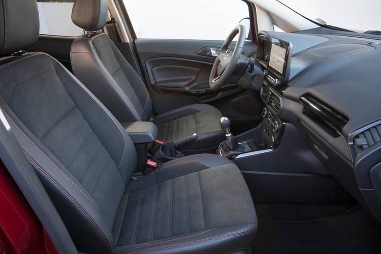 Ford EcoSport facelift 2017 přední sedadla