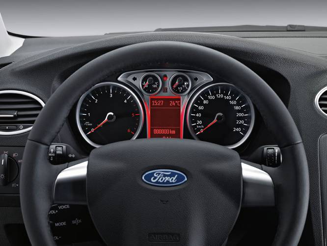 Ford Focus facelift 2009 wnętrze