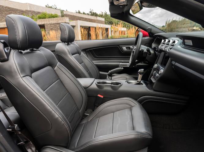 Ford Mustang S550 facelift 2018 přední sedadla