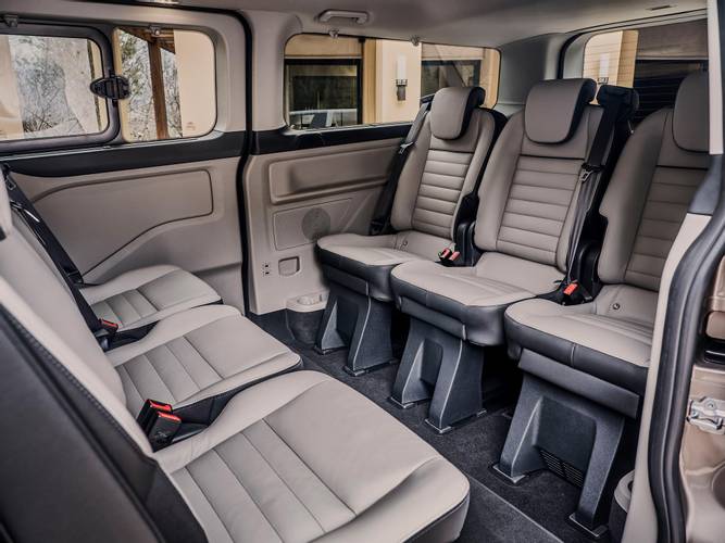 Ford Tourneo Custom facelift 2018 zadní sedadla