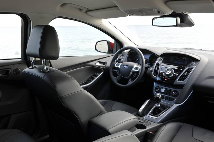 Interno di una Ford Focus 2011