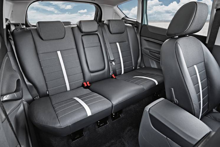 Ford Kuga 2008 front seats