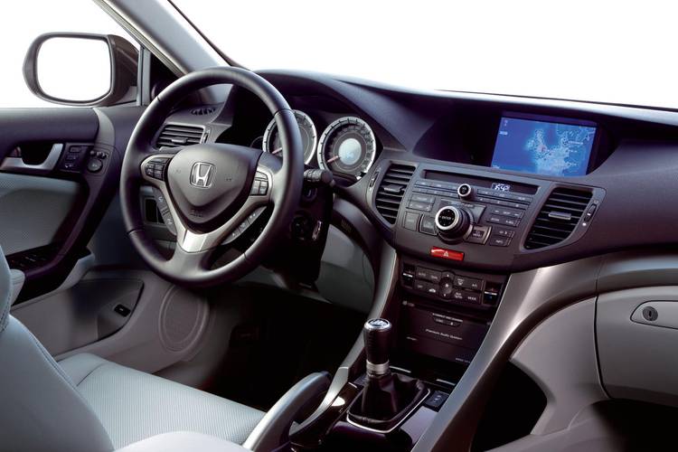 Interno di una Honda Accord 2009