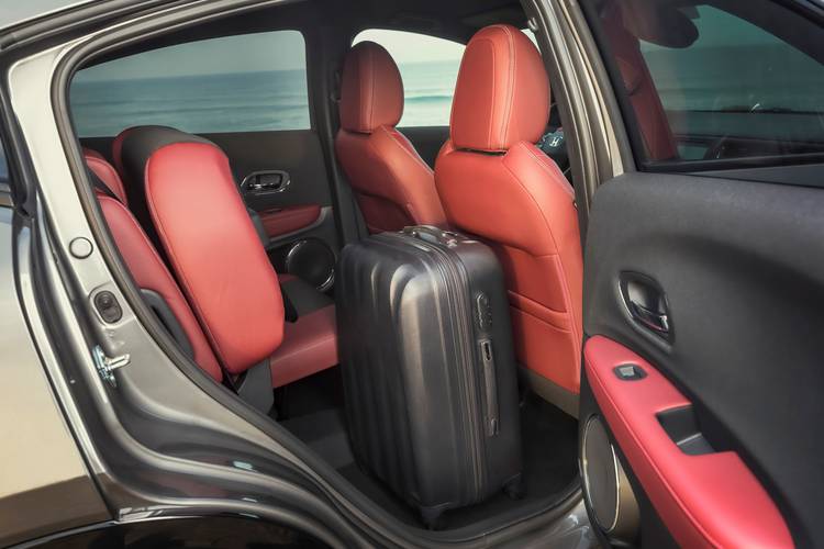 Honda HR-V 2018 facelift asientos traseros