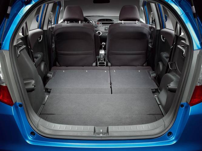 Honda Jazz GE 2010 bagageruimte tot aan voorstoelen