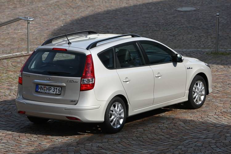 Hyundai i30 facelift 2010 wagon