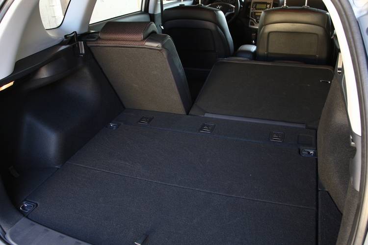 Hyundai i30 facelift 2010 bagageruimte tot aan voorstoelen