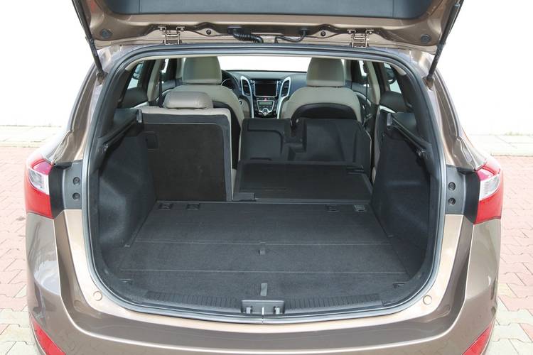 Hyundai i30 GD 2012 Tourer Combi bagageruimte tot aan voorstoelen