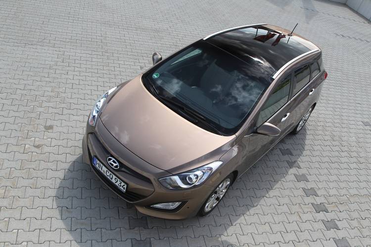 Hyundai i30 GD 2012 station wagon