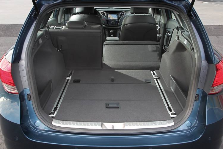 Hyundai i40 VF 2011 Kombi Wagon bagageruimte tot aan voorstoelen