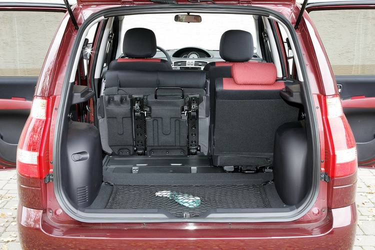 Hyundai Matrix facelift 2008 rear folding seats