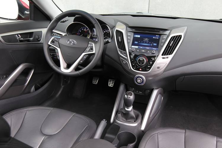 Hyundai Veloster 2011 interior