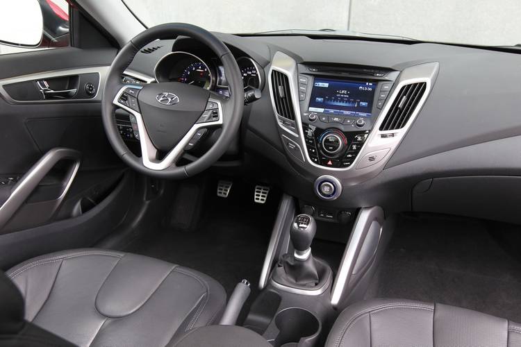 Interno di una Hyundai Veloster 2011