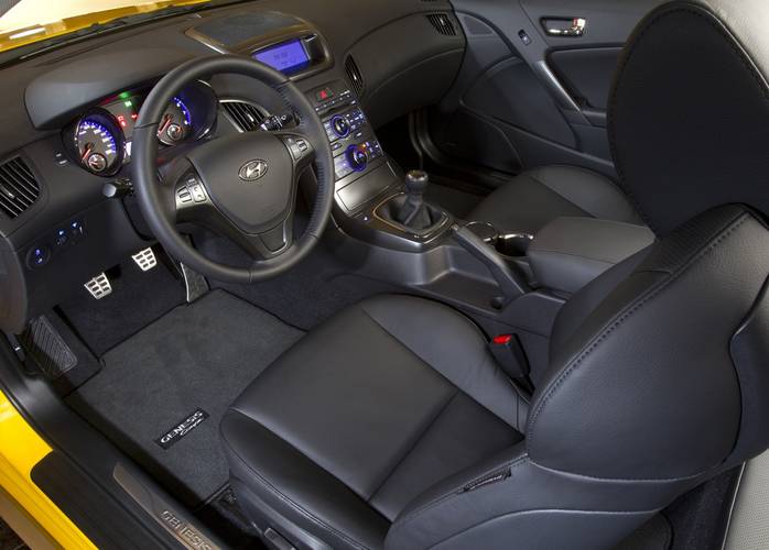 Hyundai Genesis Coupe 2008 interior