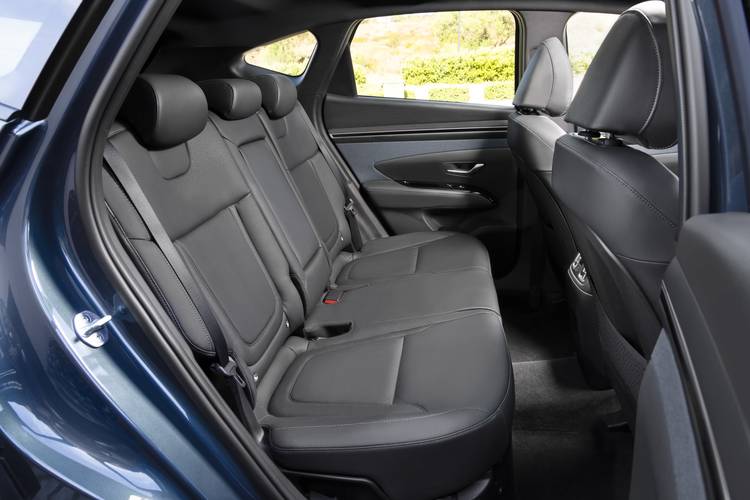 Hyundai Turcson NX4 2020 asientos traseros