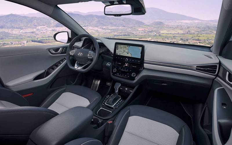 Hyundai IONIQ AE facelift 2019 wnętrze