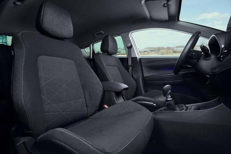 Hyundai Bayon 2021 front seats