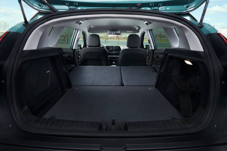 Hyundai Bayon 2021 rear folding seats