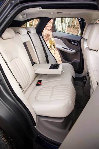 Jaguar F-Pace X761 2015 rear seats