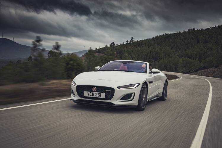 Jaguar F-Type X152 facelift 2019 convertible