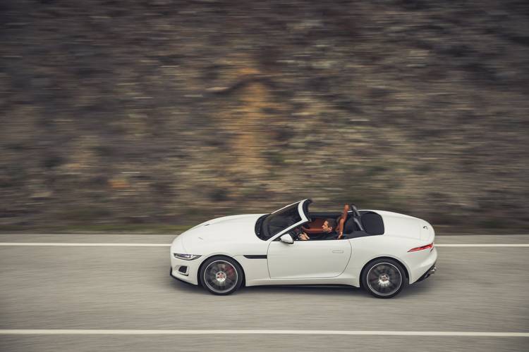 Jaguar F-Type X152 facelift 2021 convertible