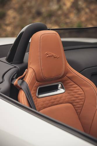 Jaguar F-Type X152 facelift 2020 assentos dianteiros