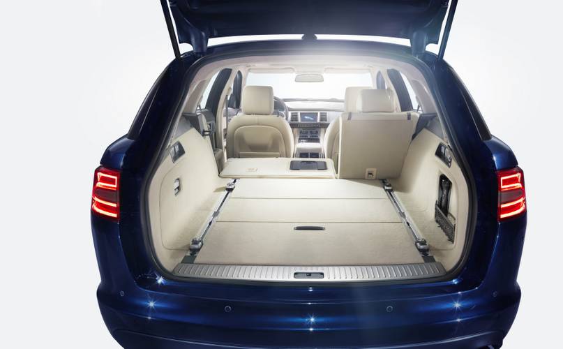 Jaguar XF X250 Sportbrake facelift 2011 bagageruimte tot aan voorstoelen