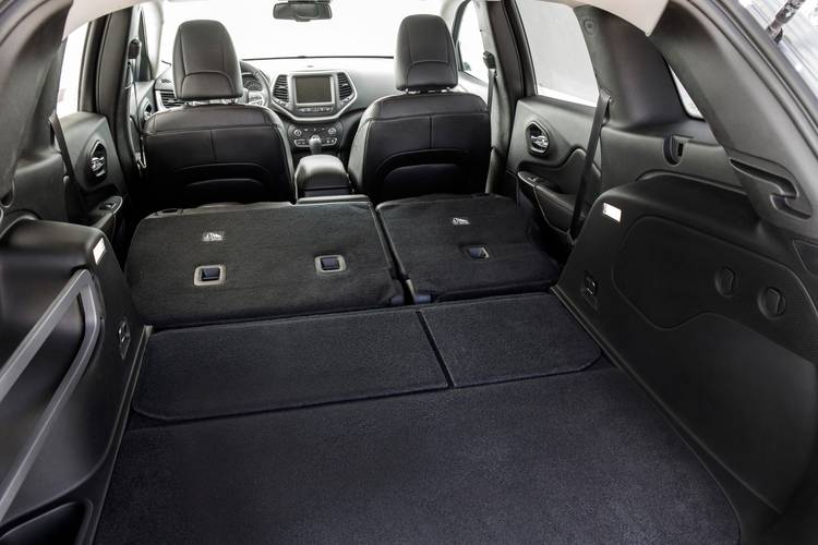 Jeep Cherokee KL 2014 rear folding seats