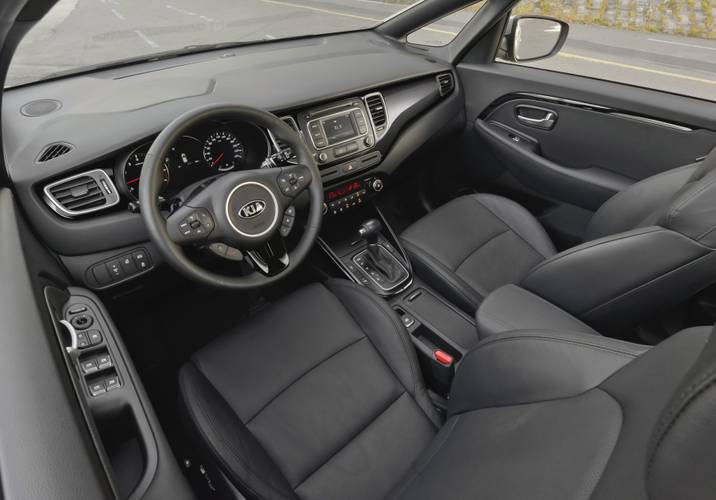 Kia Carens RP 2013 interior