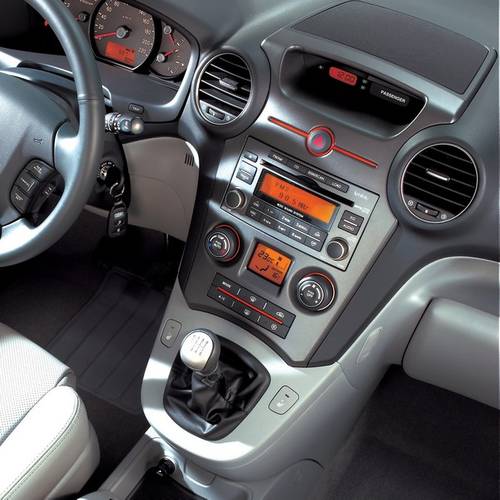 Kia Caren 2010 interieur