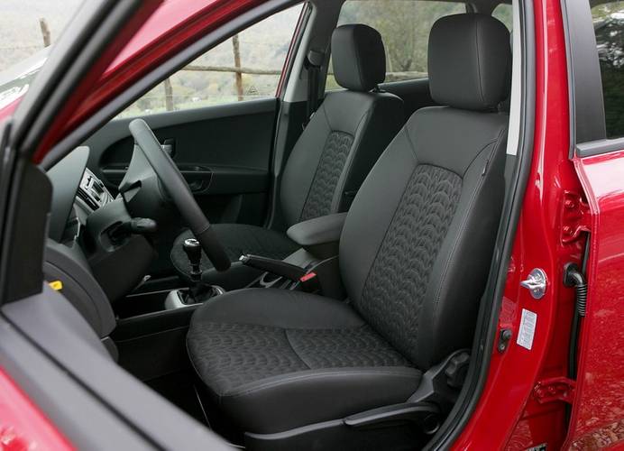 Kia Ceed ED 2008 front seats