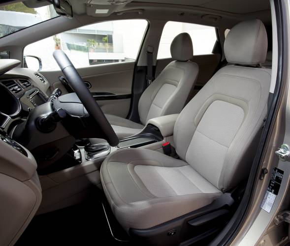 Kia Ceed JD 2012 front seats