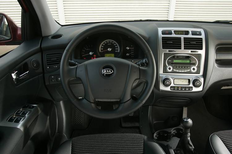 Kia Sportage 2004 interiér