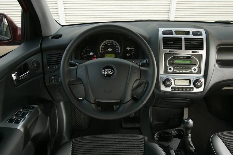 Kia Sportage 2004 interior