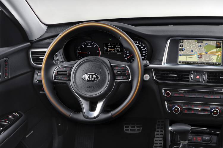 Kia Optima JF 2017 interiér