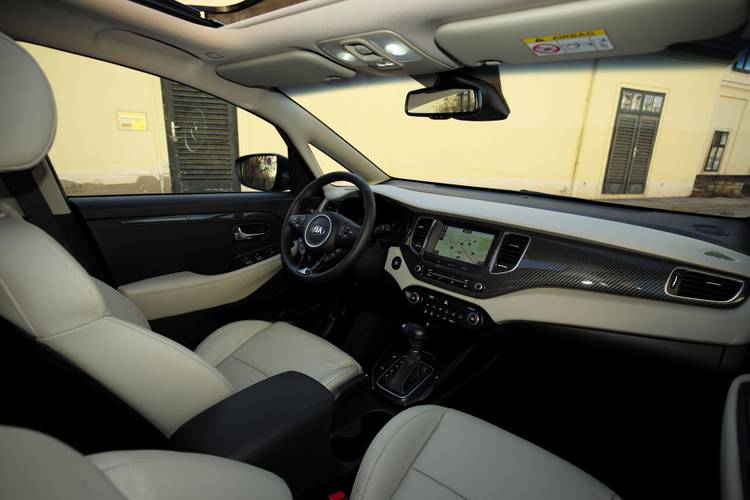 Kia Carens RPPE facelift 2018 interieur