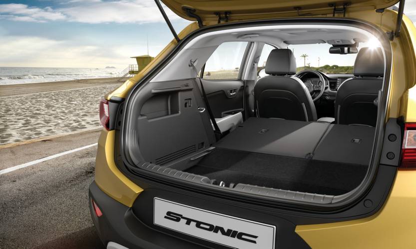 Kia Stonic YB CUV 2018 sedili posteriori abbattuti