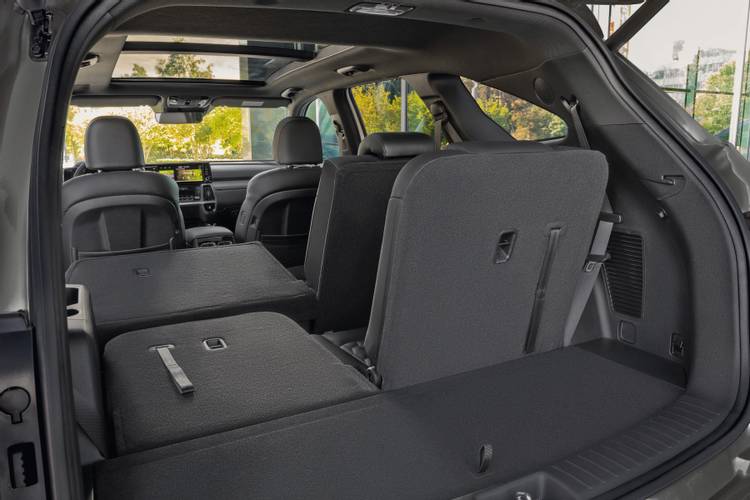 Kia Sorento MQ4 2021 rear folding seats