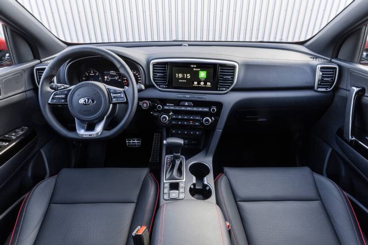 Interno di una Kia Sportage QL facelift 2019